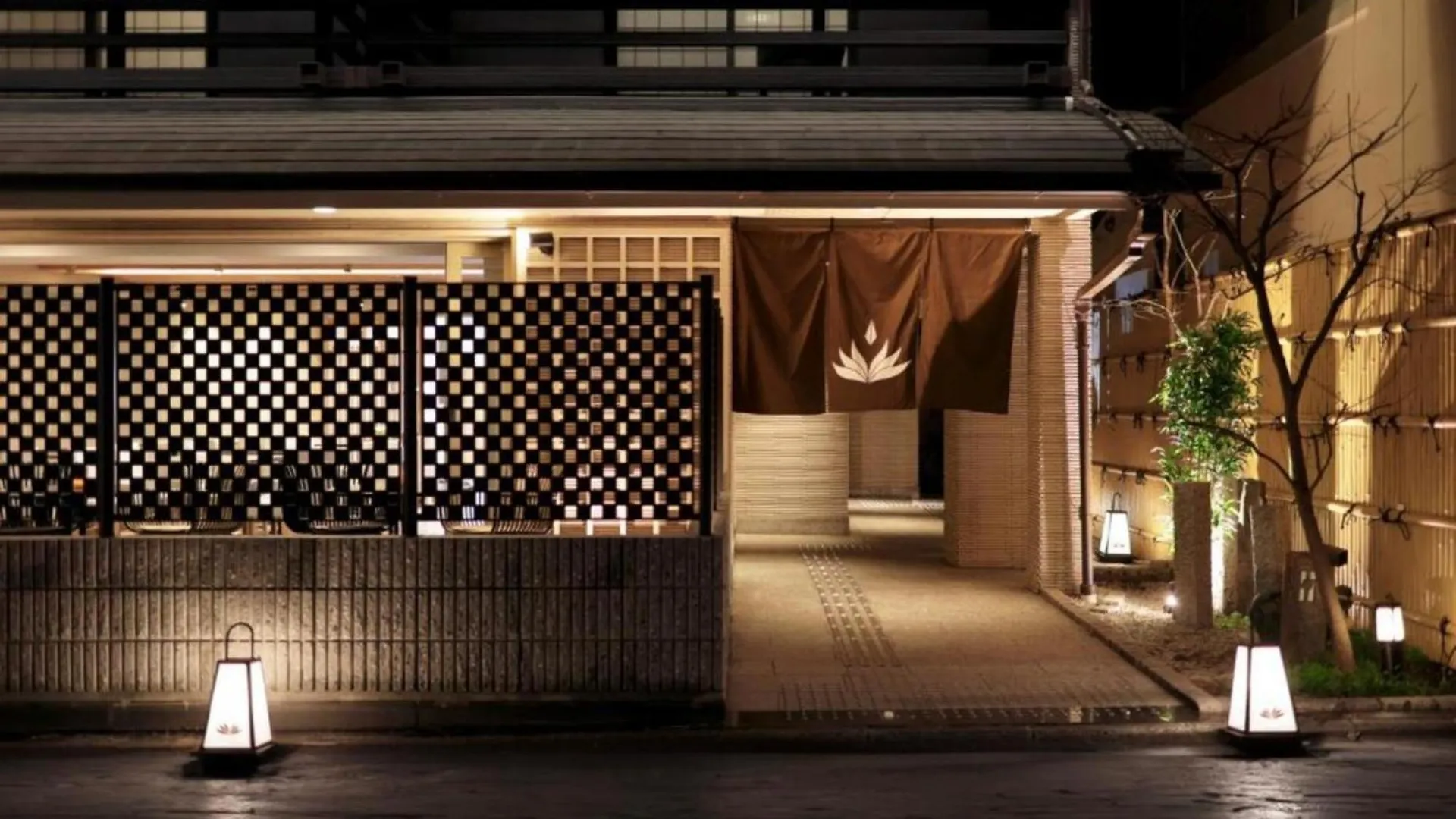 Gion Crystal Hotel - Vacation Stay 21890V Kyoto 0*,  Japan